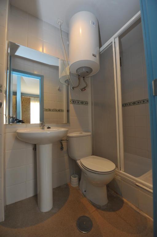 Micampus Malaga Student Residence Room photo