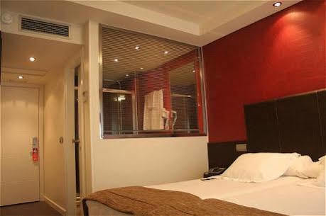 Micampus Malaga Student Residence Exterior photo