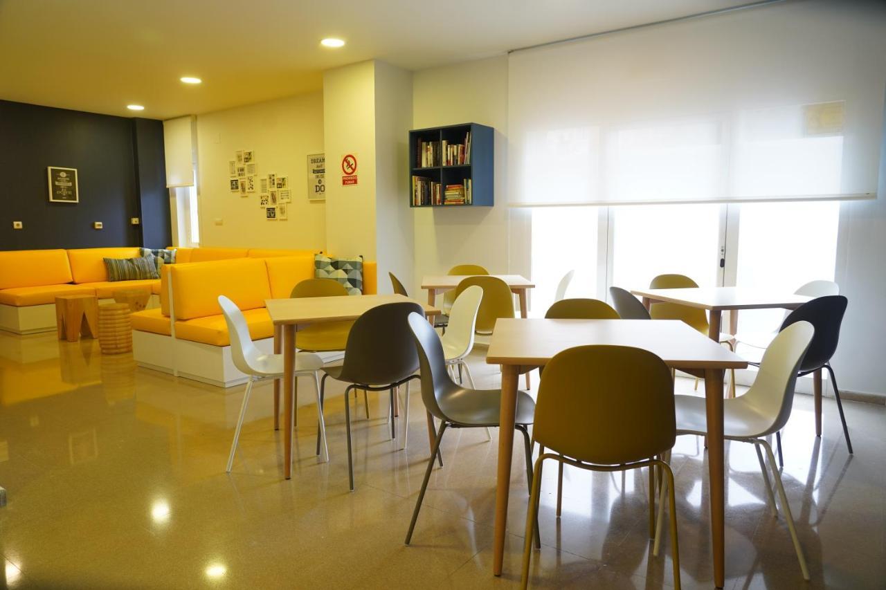Micampus Malaga Student Residence Exterior photo