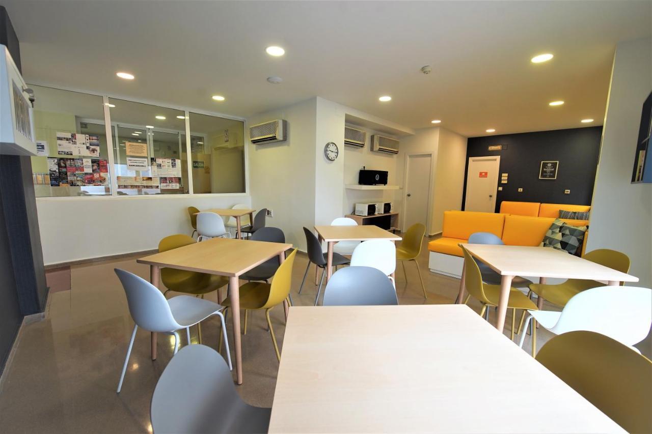 Micampus Malaga Student Residence Exterior photo
